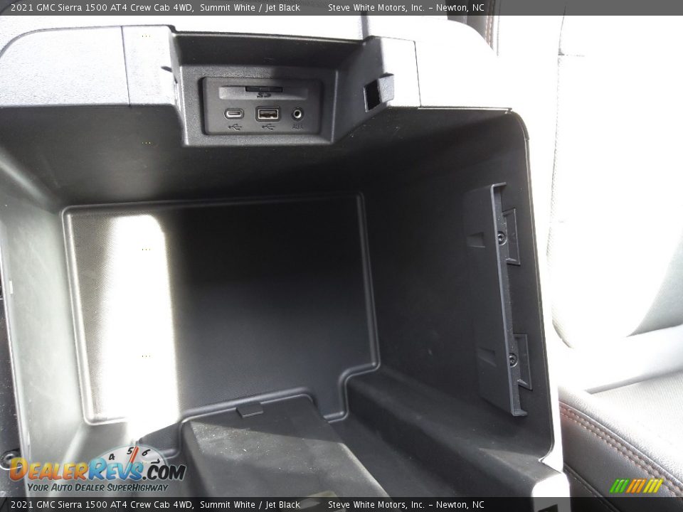 2021 GMC Sierra 1500 AT4 Crew Cab 4WD Summit White / Jet Black Photo #35