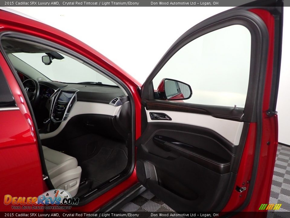 2015 Cadillac SRX Luxury AWD Crystal Red Tintcoat / Light Titanium/Ebony Photo #27