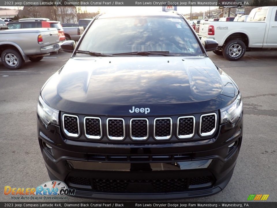 2023 Jeep Compass Latitude 4x4 Diamond Black Crystal Pearl / Black Photo #9