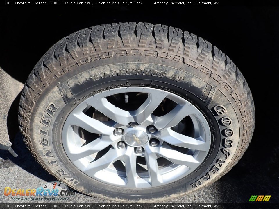 2019 Chevrolet Silverado 1500 LT Double Cab 4WD Silver Ice Metallic / Jet Black Photo #5