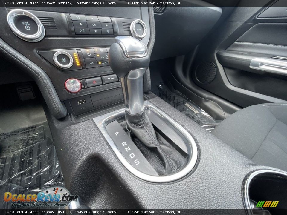 2020 Ford Mustang EcoBoost Fastback Shifter Photo #14