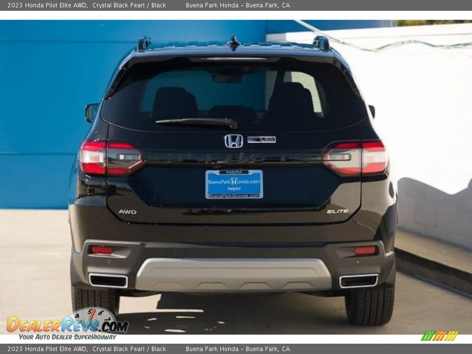 2023 Honda Pilot Elite AWD Crystal Black Pearl / Black Photo #5