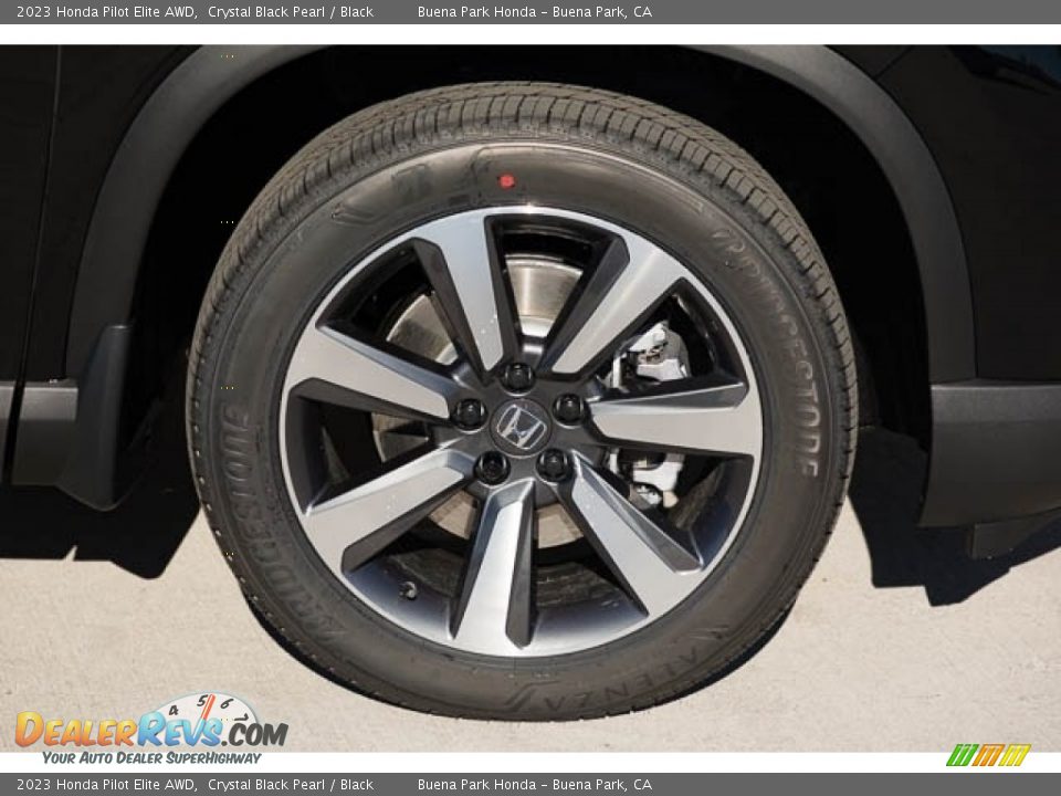 2023 Honda Pilot Elite AWD Wheel Photo #11