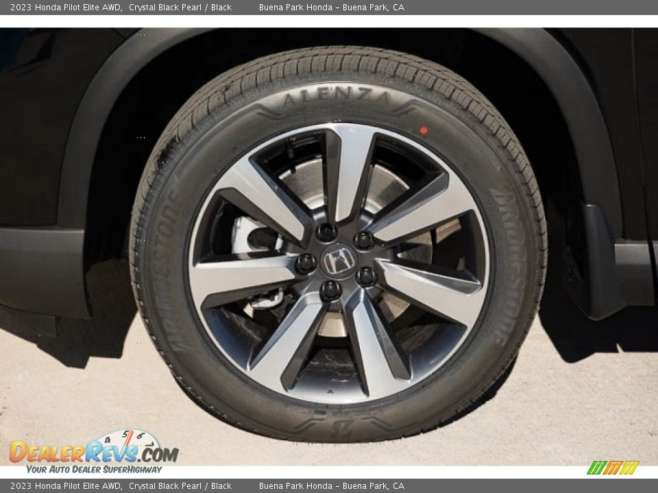 2023 Honda Pilot Elite AWD Wheel Photo #13