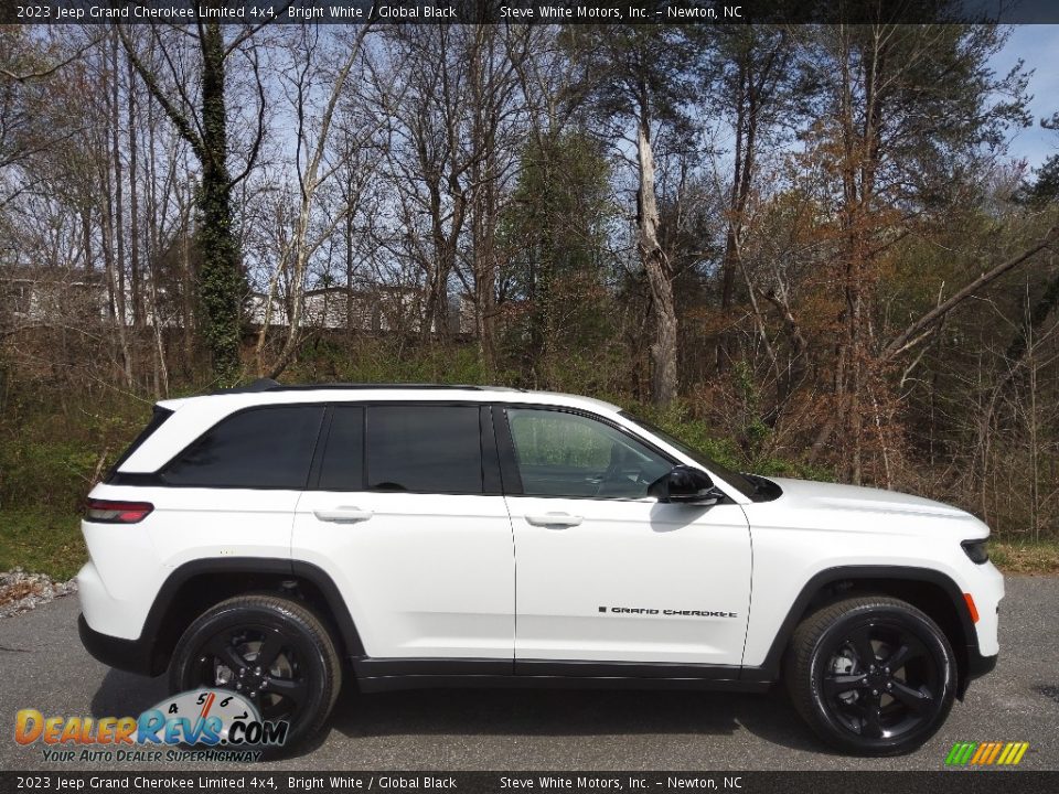 2023 Jeep Grand Cherokee Limited 4x4 Bright White / Global Black Photo #5