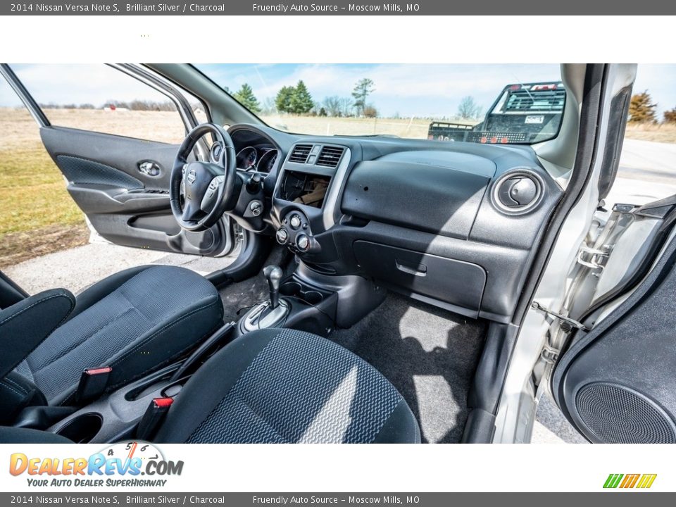 2014 Nissan Versa Note S Brilliant Silver / Charcoal Photo #23