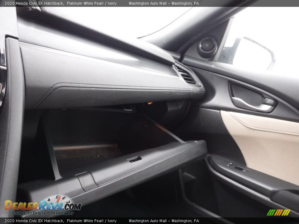 2020 Honda Civic EX Hatchback Platinum White Pearl / Ivory Photo #26