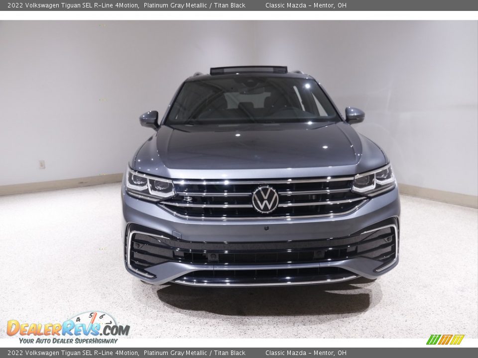2022 Volkswagen Tiguan SEL R-Line 4Motion Platinum Gray Metallic / Titan Black Photo #2