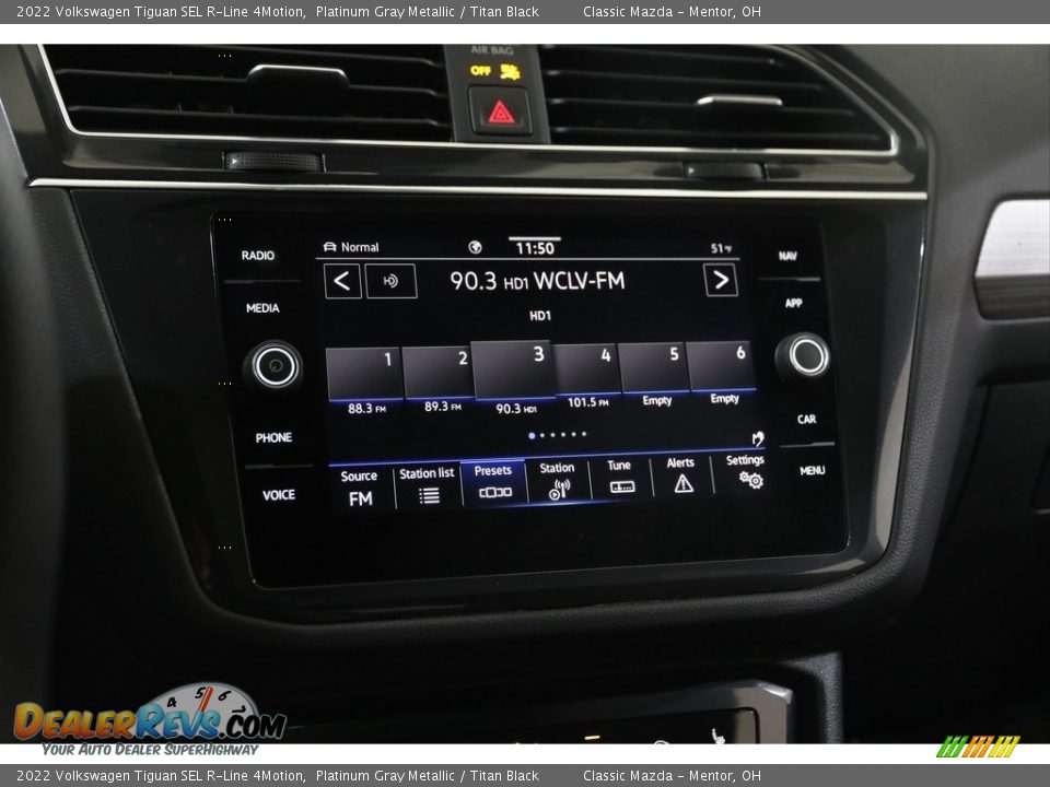 2022 Volkswagen Tiguan SEL R-Line 4Motion Platinum Gray Metallic / Titan Black Photo #10