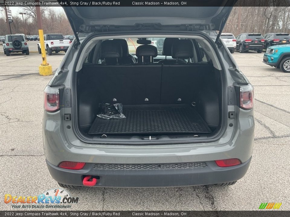 2022 Jeep Compass Trailhawk 4x4 Sting Gray / Black/Ruby Red Photo #12