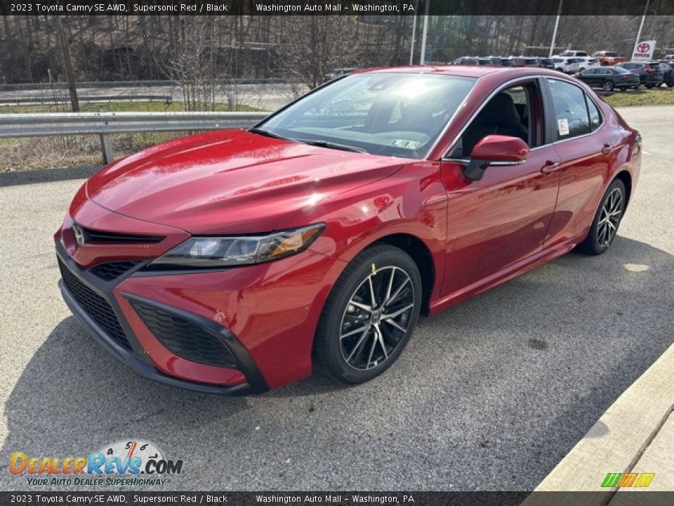 Front 3/4 View of 2023 Toyota Camry SE AWD Photo #7