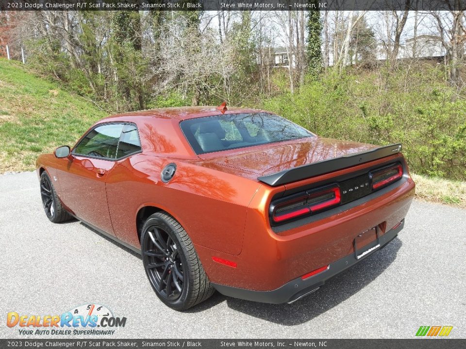 2023 Dodge Challenger R/T Scat Pack Shaker Sinamon Stick / Black Photo #8