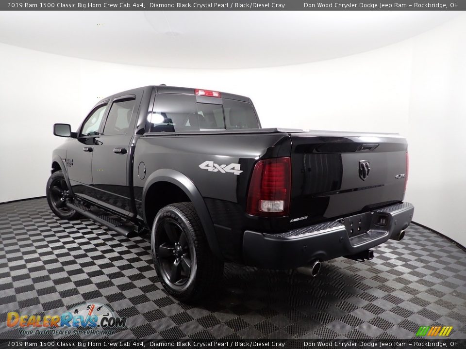 2019 Ram 1500 Classic Big Horn Crew Cab 4x4 Diamond Black Crystal Pearl / Black/Diesel Gray Photo #6