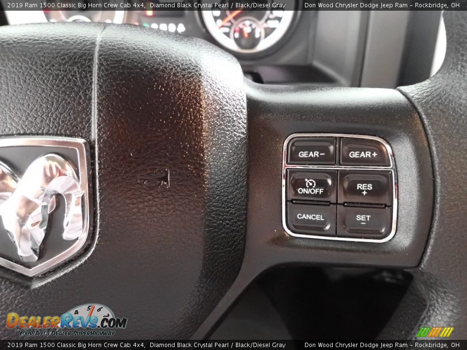 2019 Ram 1500 Classic Big Horn Crew Cab 4x4 Diamond Black Crystal Pearl / Black/Diesel Gray Photo #16