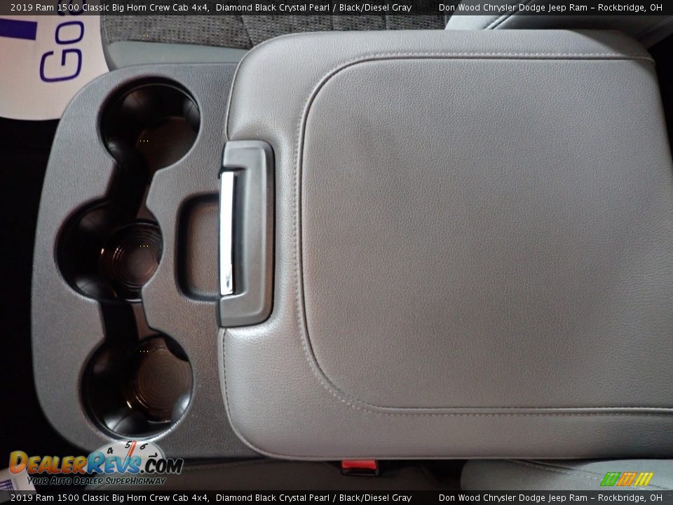 2019 Ram 1500 Classic Big Horn Crew Cab 4x4 Diamond Black Crystal Pearl / Black/Diesel Gray Photo #19