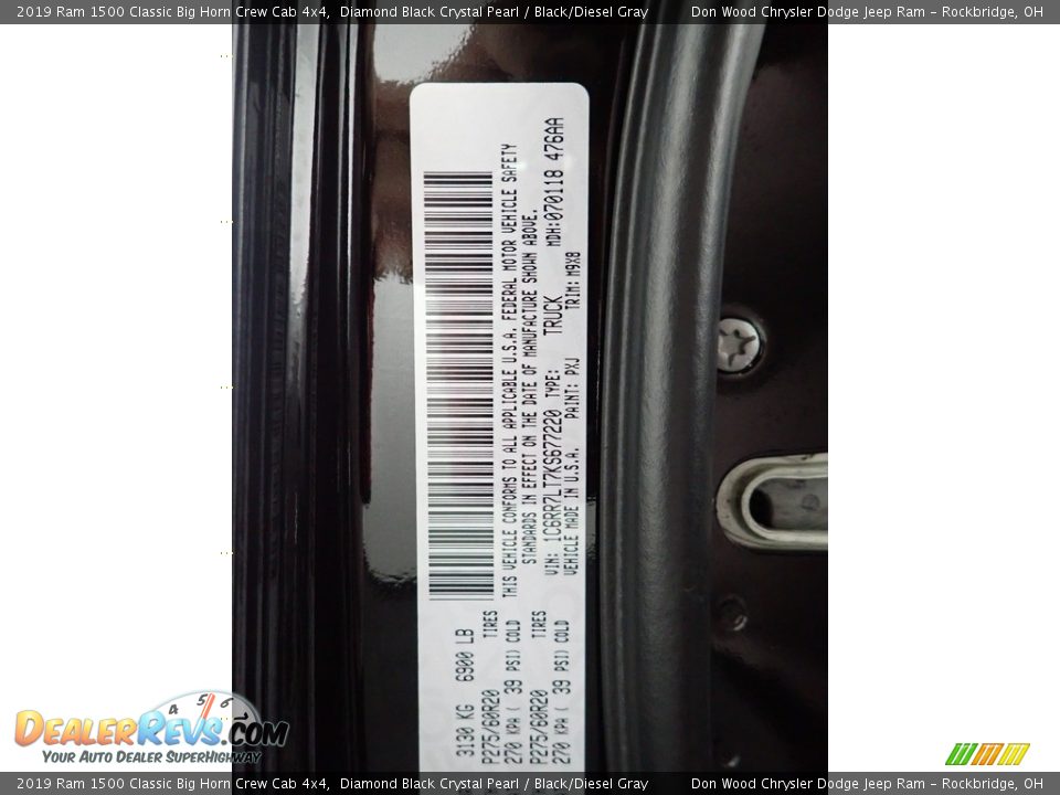 2019 Ram 1500 Classic Big Horn Crew Cab 4x4 Diamond Black Crystal Pearl / Black/Diesel Gray Photo #28