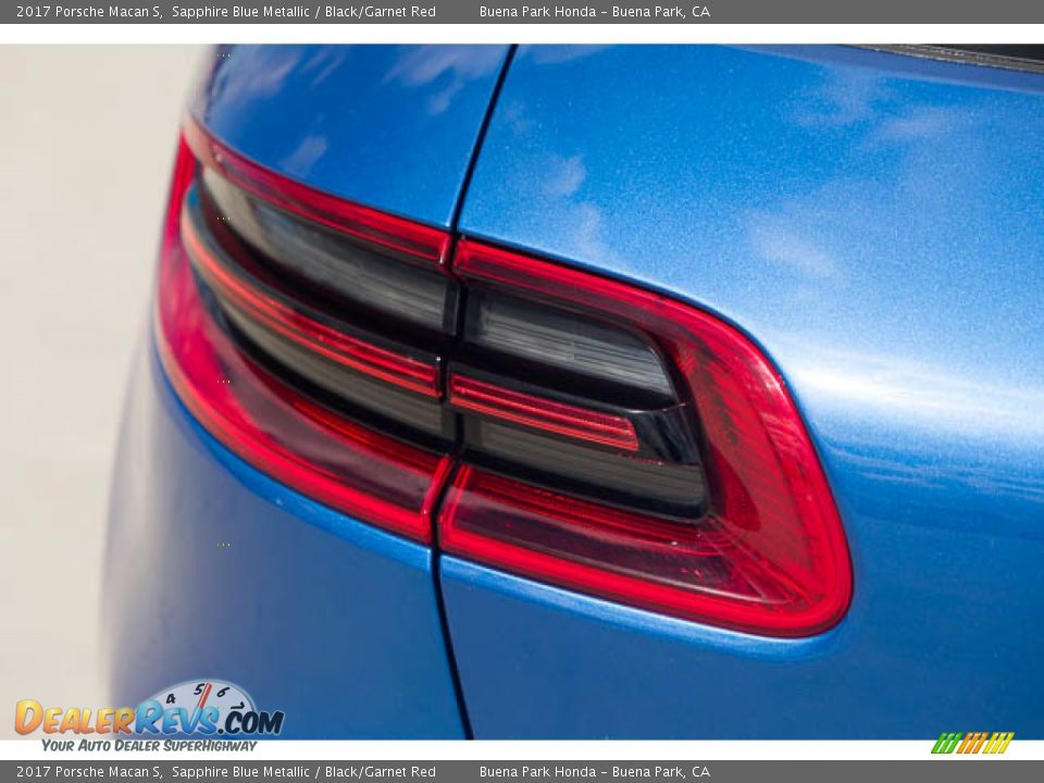 2017 Porsche Macan S Sapphire Blue Metallic / Black/Garnet Red Photo #10