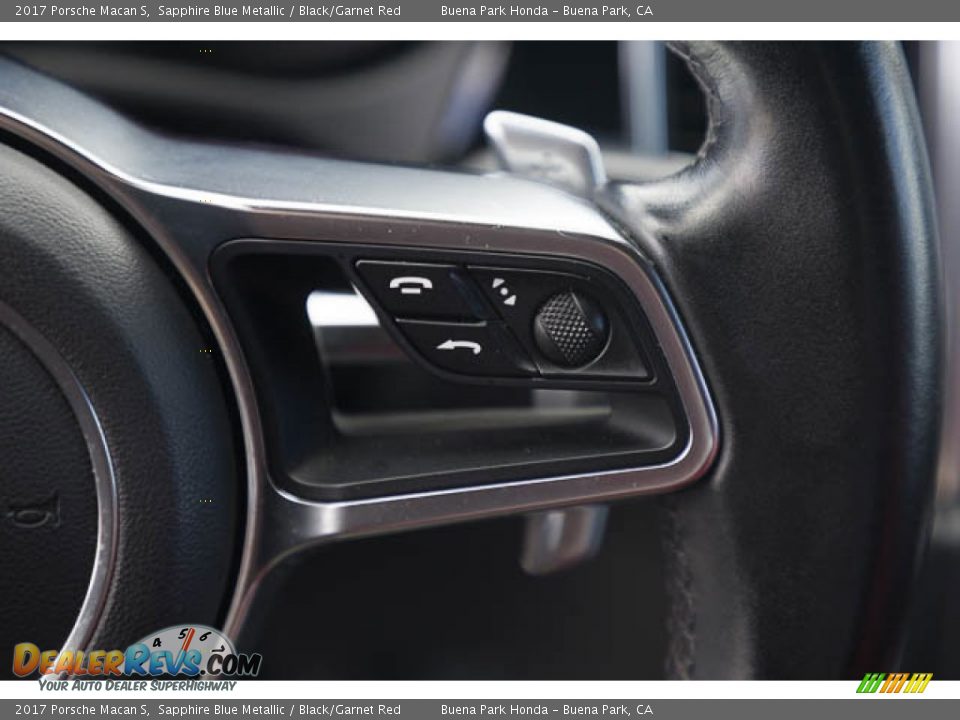 2017 Porsche Macan S Steering Wheel Photo #15