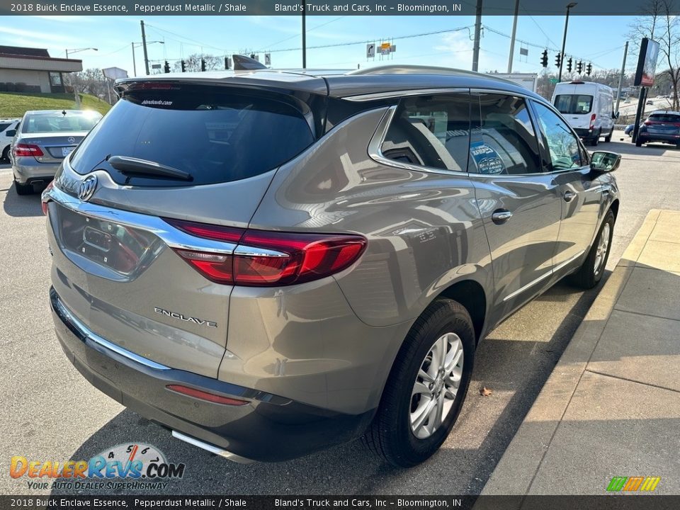 Pepperdust Metallic 2018 Buick Enclave Essence Photo #5