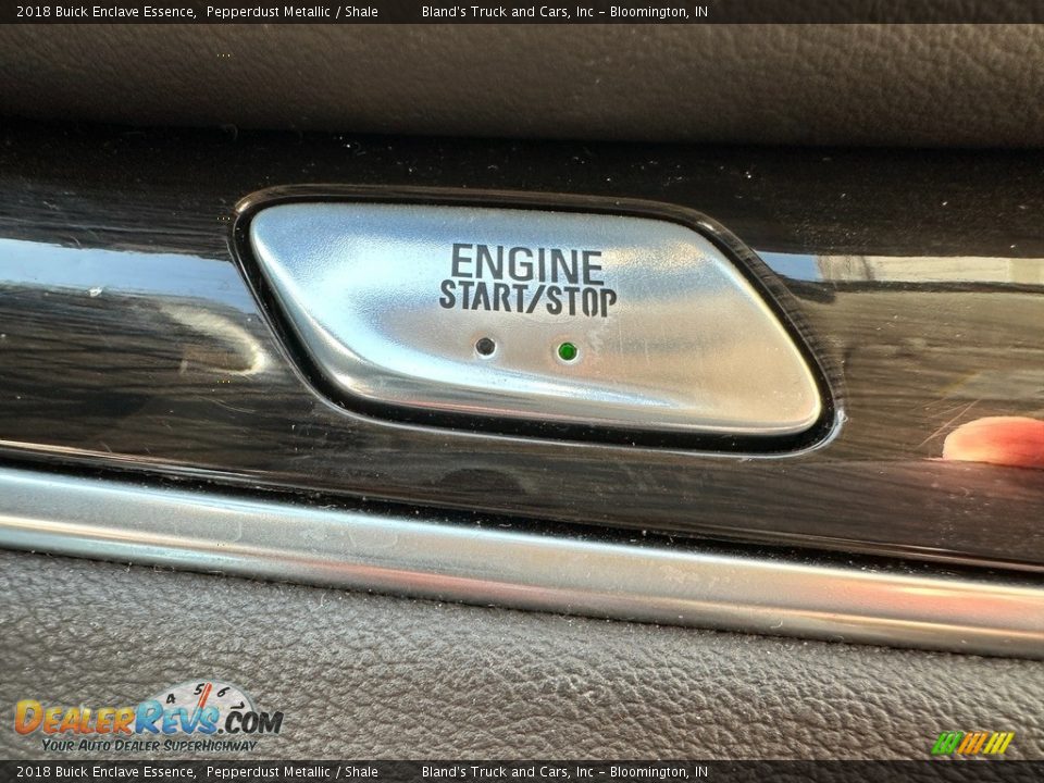Controls of 2018 Buick Enclave Essence Photo #20