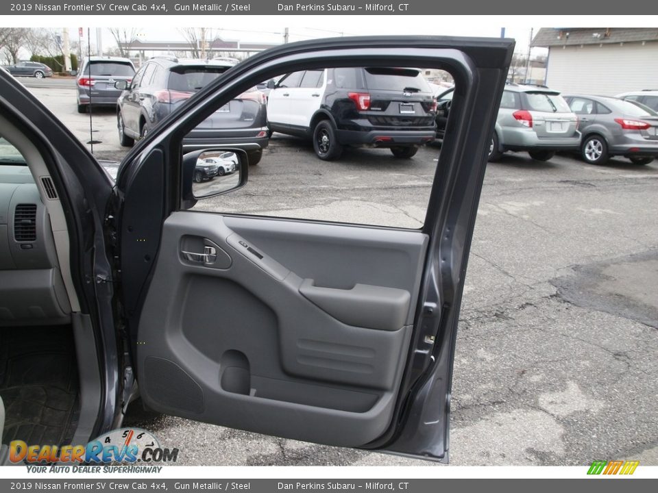 2019 Nissan Frontier SV Crew Cab 4x4 Gun Metallic / Steel Photo #16