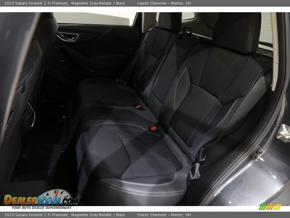 2020 Subaru Forester 2.5i Premium Magnetite Gray Metallic / Black Photo #17