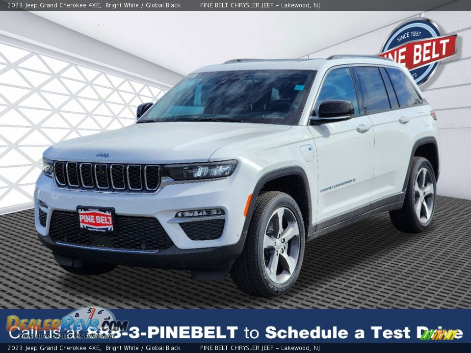 2023 Jeep Grand Cherokee 4XE Bright White / Global Black Photo #1