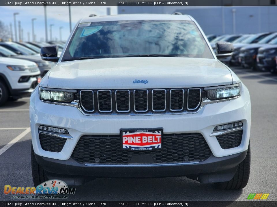 2023 Jeep Grand Cherokee 4XE Bright White / Global Black Photo #2