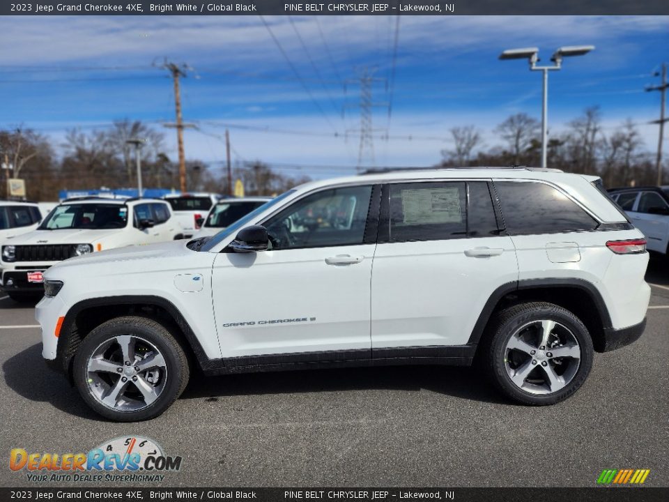 2023 Jeep Grand Cherokee 4XE Bright White / Global Black Photo #3