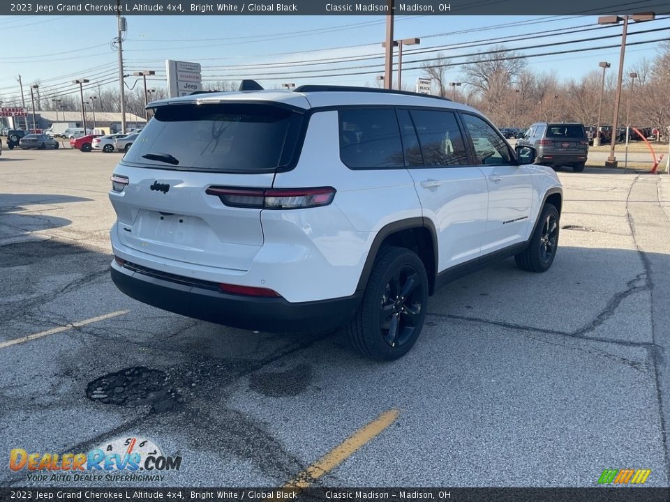 2023 Jeep Grand Cherokee L Altitude 4x4 Bright White / Global Black Photo #9