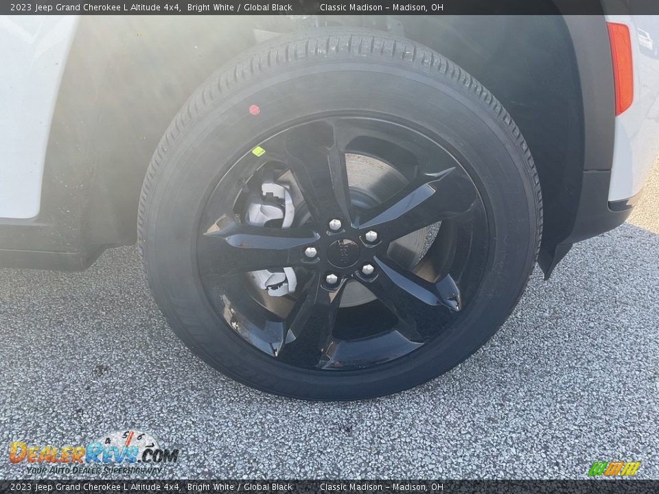2023 Jeep Grand Cherokee L Altitude 4x4 Bright White / Global Black Photo #10