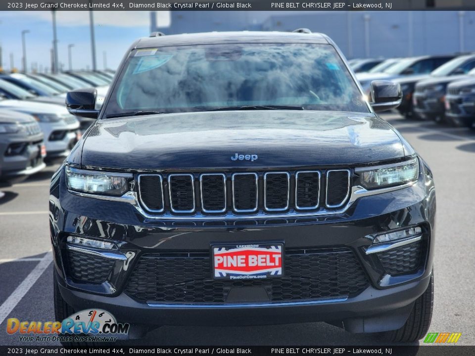 2023 Jeep Grand Cherokee Limited 4x4 Diamond Black Crystal Pearl / Global Black Photo #2