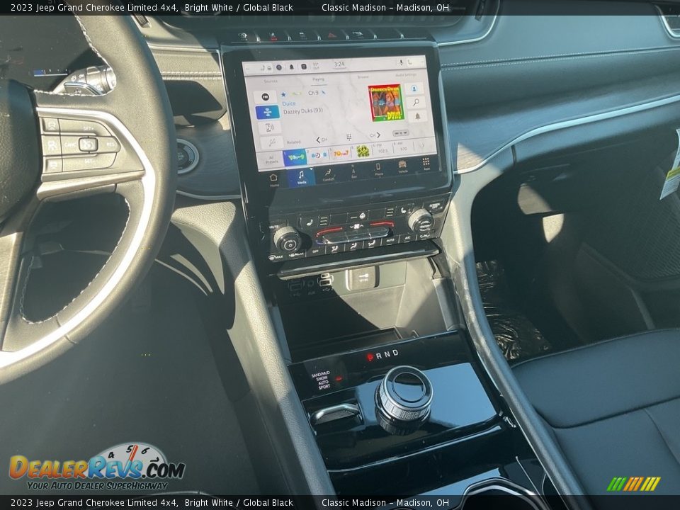 2023 Jeep Grand Cherokee Limited 4x4 Bright White / Global Black Photo #6