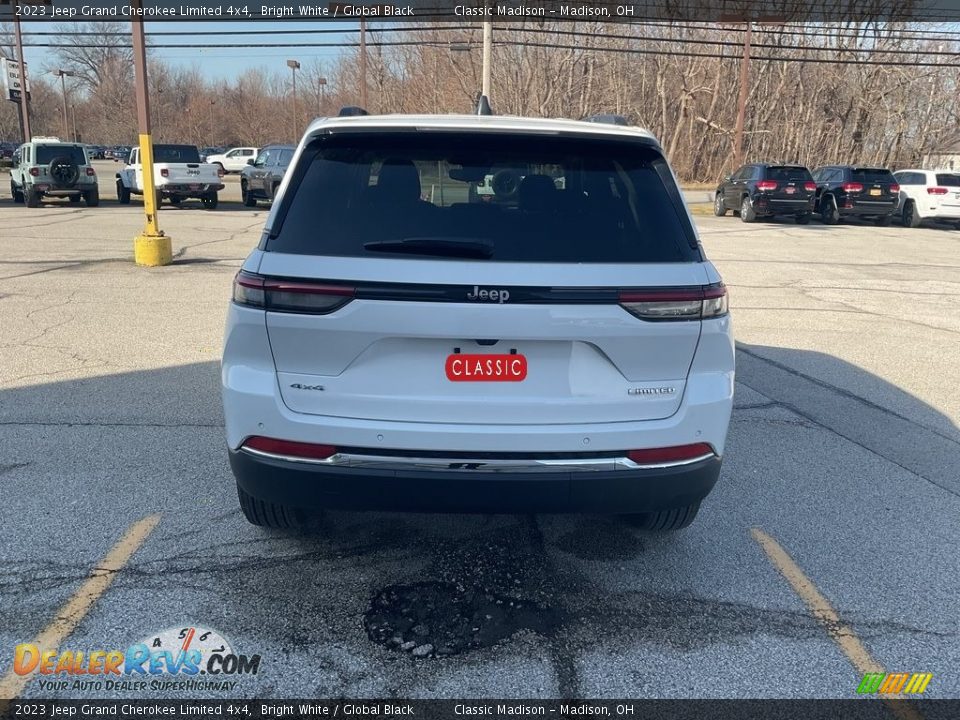 2023 Jeep Grand Cherokee Limited 4x4 Bright White / Global Black Photo #11