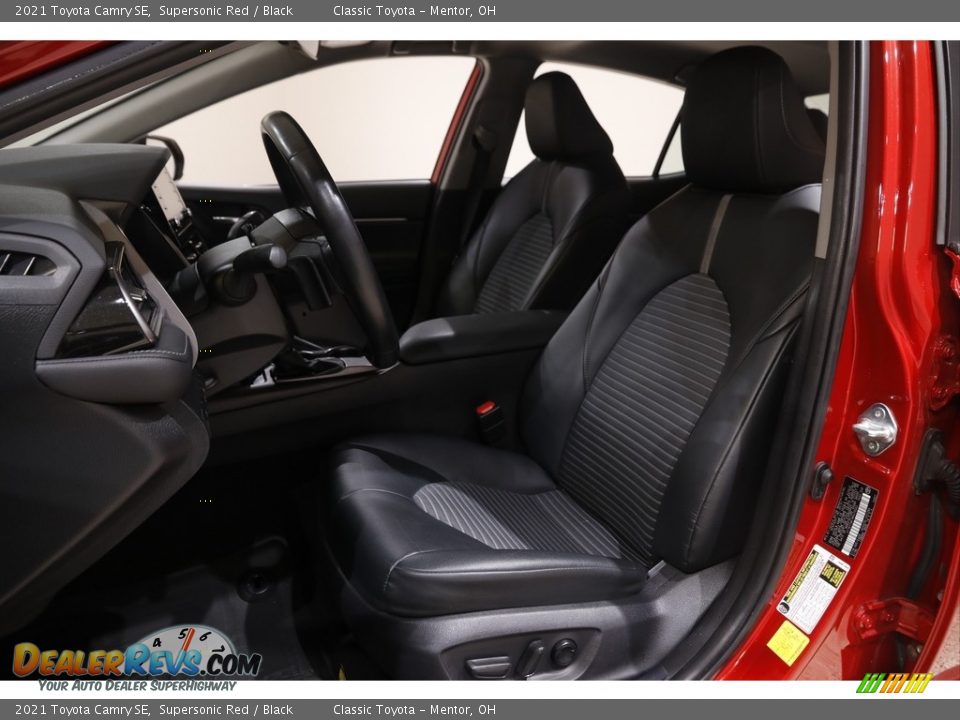 2021 Toyota Camry SE Supersonic Red / Black Photo #5