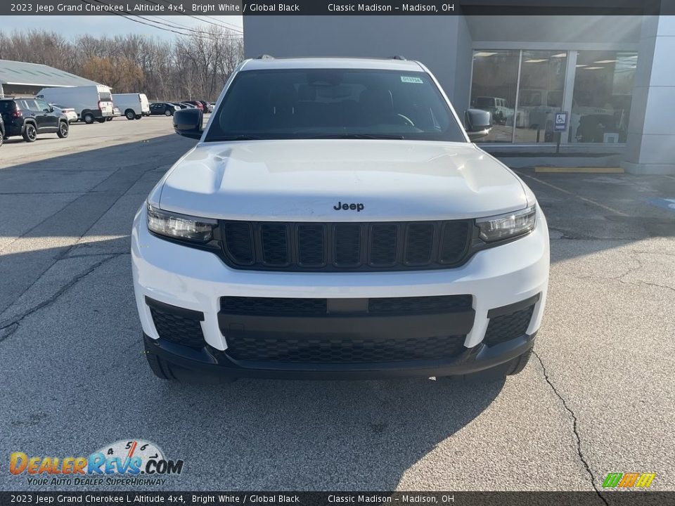 2023 Jeep Grand Cherokee L Altitude 4x4 Bright White / Global Black Photo #11