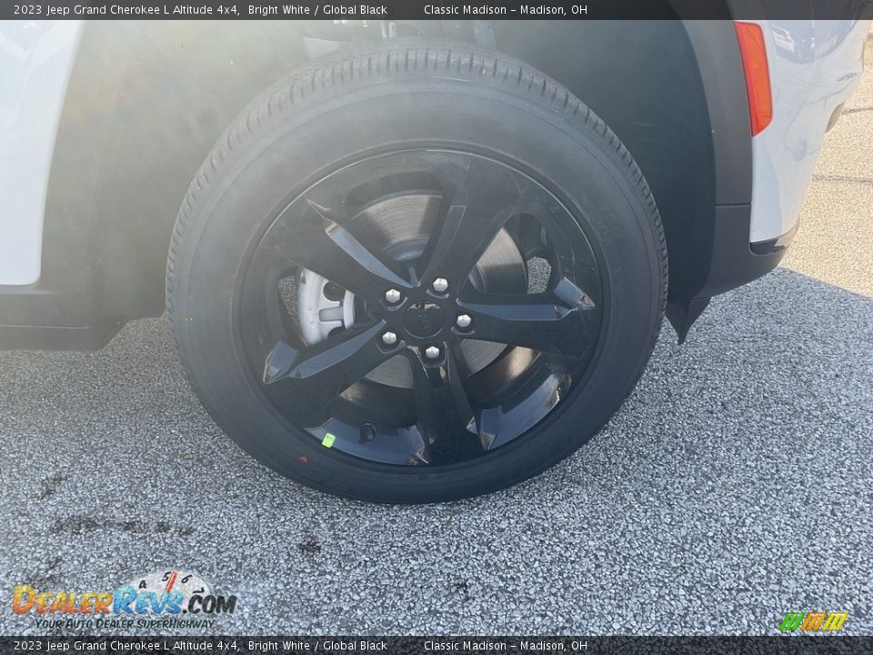 2023 Jeep Grand Cherokee L Altitude 4x4 Bright White / Global Black Photo #14