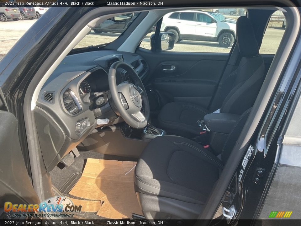 2023 Jeep Renegade Altitude 4x4 Black / Black Photo #2