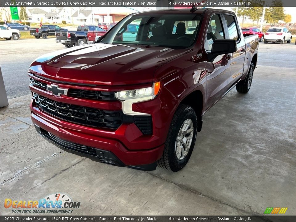 2023 Chevrolet Silverado 1500 RST Crew Cab 4x4 Radiant Red Tintcoat / Jet Black Photo #2