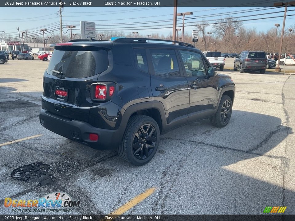 2023 Jeep Renegade Altitude 4x4 Black / Black Photo #9