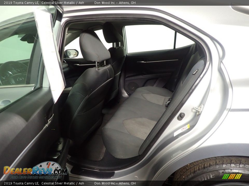 2019 Toyota Camry LE Celestial Silver Metallic / Ash Photo #31