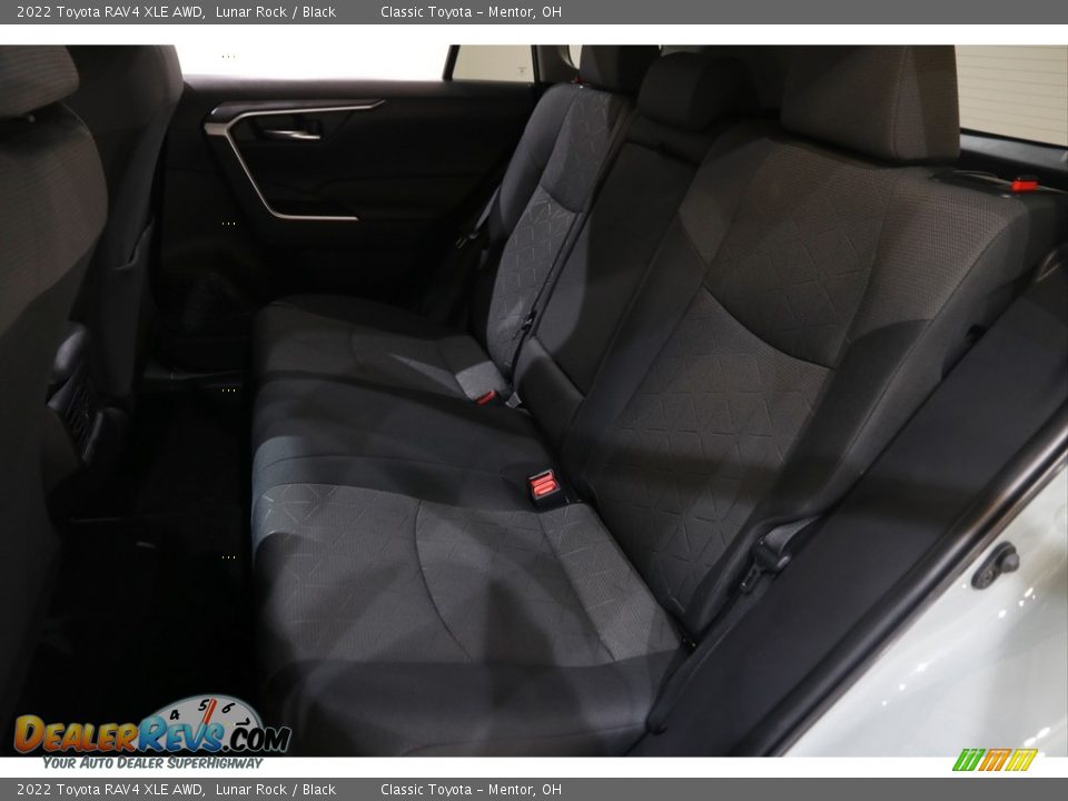 2022 Toyota RAV4 XLE AWD Lunar Rock / Black Photo #17