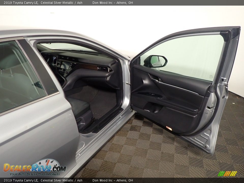 2019 Toyota Camry LE Celestial Silver Metallic / Ash Photo #34
