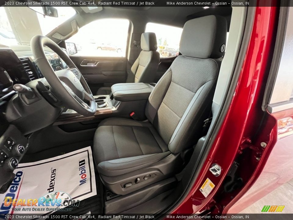 2023 Chevrolet Silverado 1500 RST Crew Cab 4x4 Radiant Red Tintcoat / Jet Black Photo #17