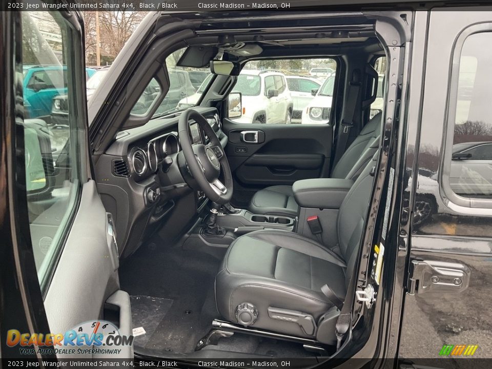 2023 Jeep Wrangler Unlimited Sahara 4x4 Black / Black Photo #2