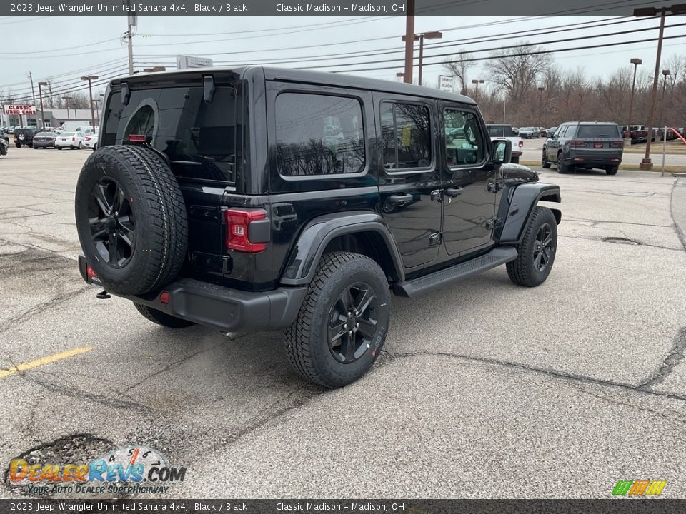 2023 Jeep Wrangler Unlimited Sahara 4x4 Black / Black Photo #8
