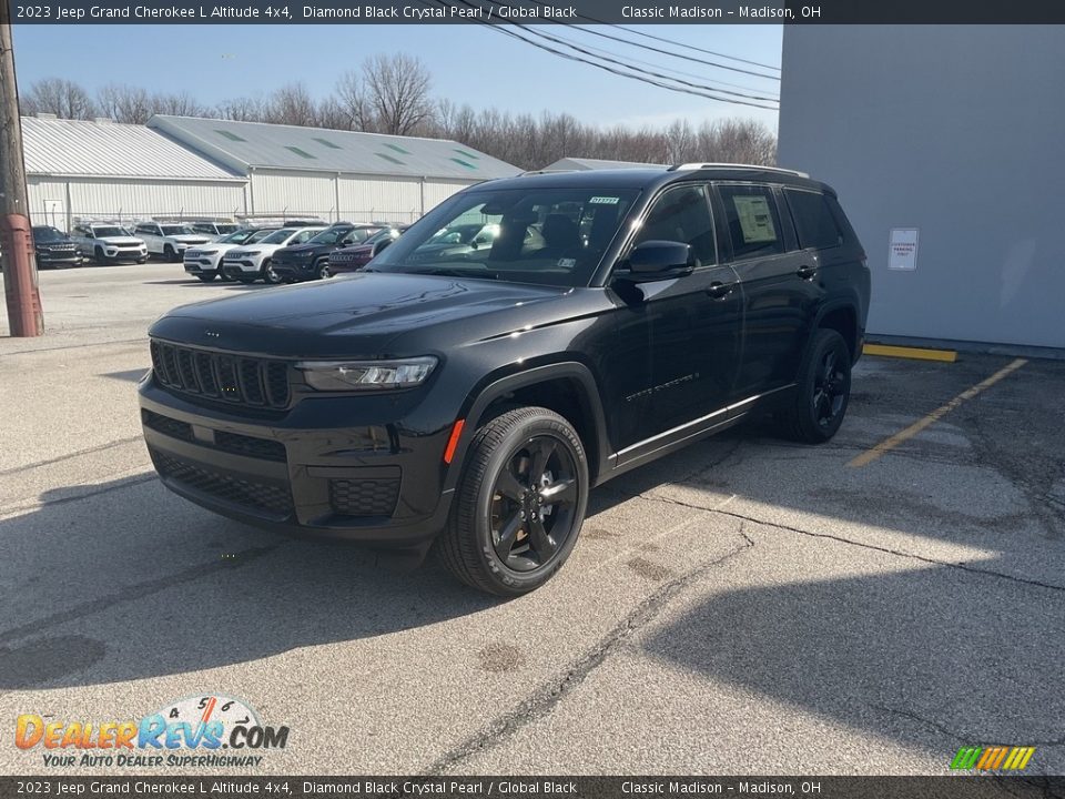 2023 Jeep Grand Cherokee L Altitude 4x4 Diamond Black Crystal Pearl / Global Black Photo #8