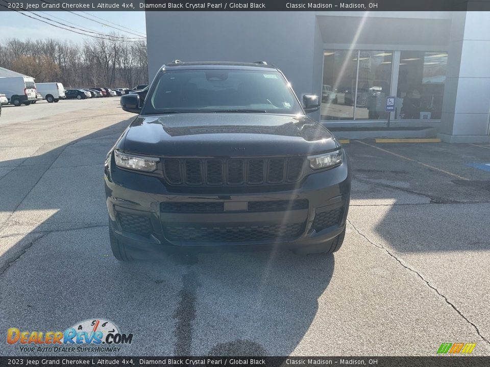 2023 Jeep Grand Cherokee L Altitude 4x4 Diamond Black Crystal Pearl / Global Black Photo #11