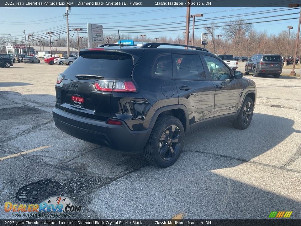 2023 Jeep Cherokee Altitude Lux 4x4 Diamond Black Crystal Pearl / Black Photo #8