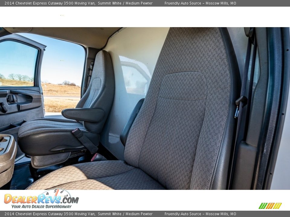 2014 Chevrolet Express Cutaway 3500 Moving Van Summit White / Medium Pewter Photo #11